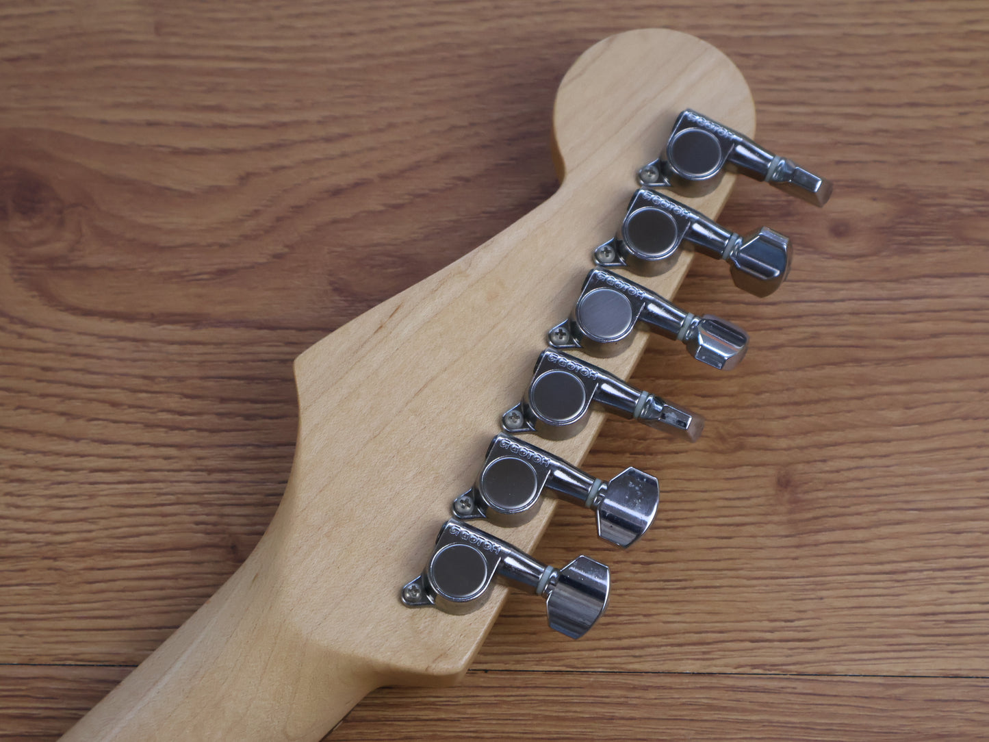 2012 Fender Japan ST-STD Stratocaster Standard (Sunburst)