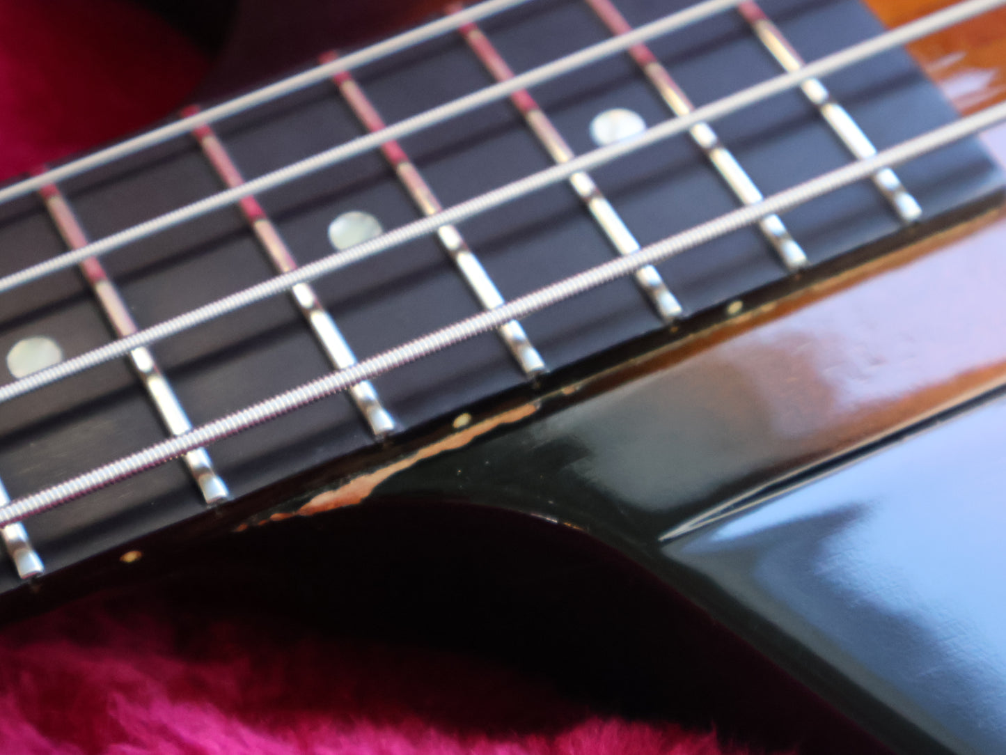 2001 Gibson USA Thunderbird IV Neckthrough Bass (Vintage Brown Sunburst)