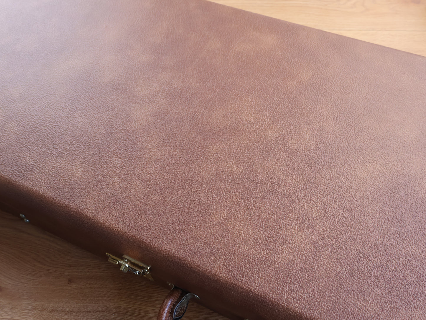 2001 Gibson USA Thunderbird IV Neckthrough Bass (Vintage Brown Sunburst)