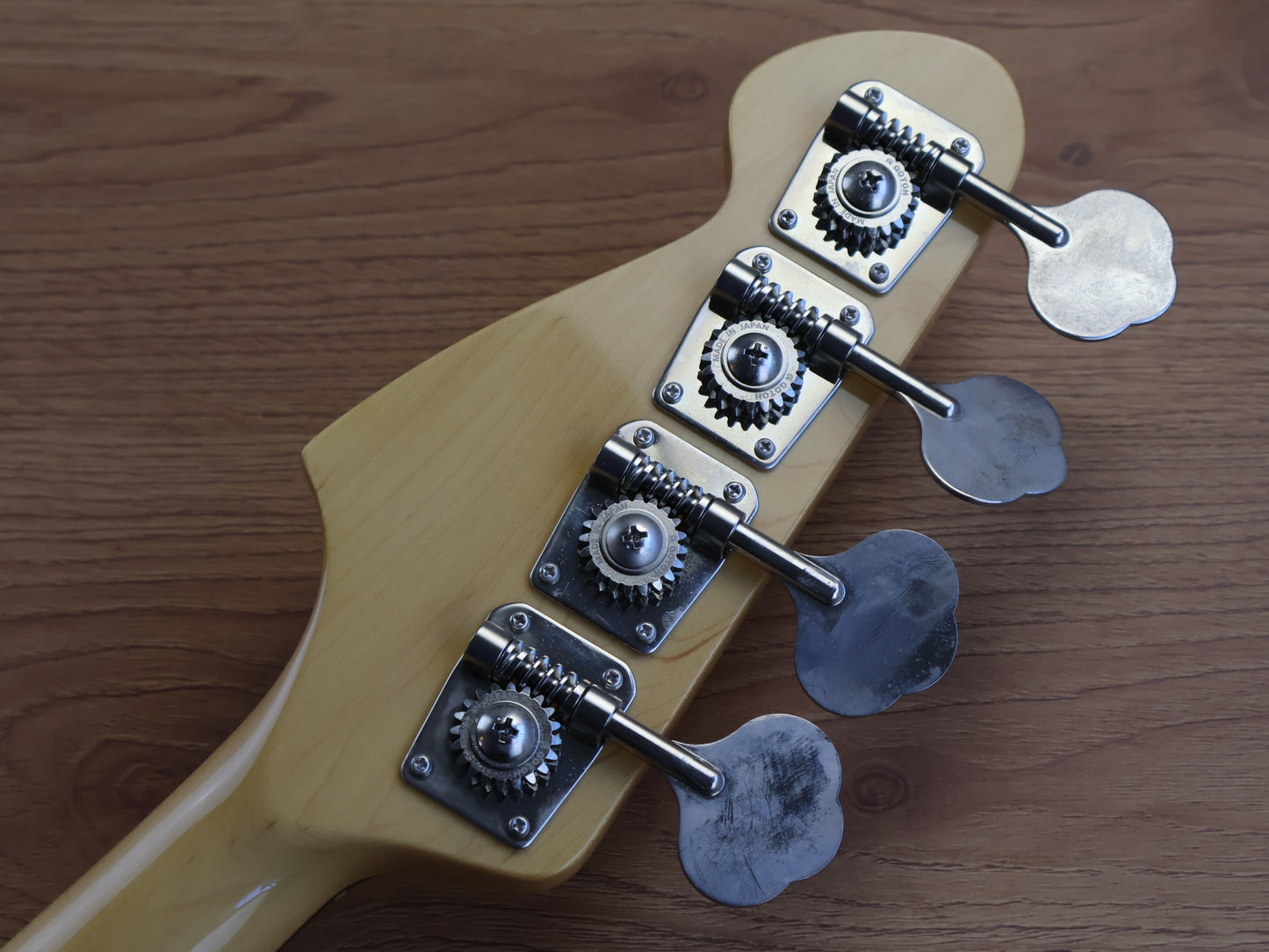 2023 Tokai Japan AJB108 VWH/R Jazz Bass (Vintage White)