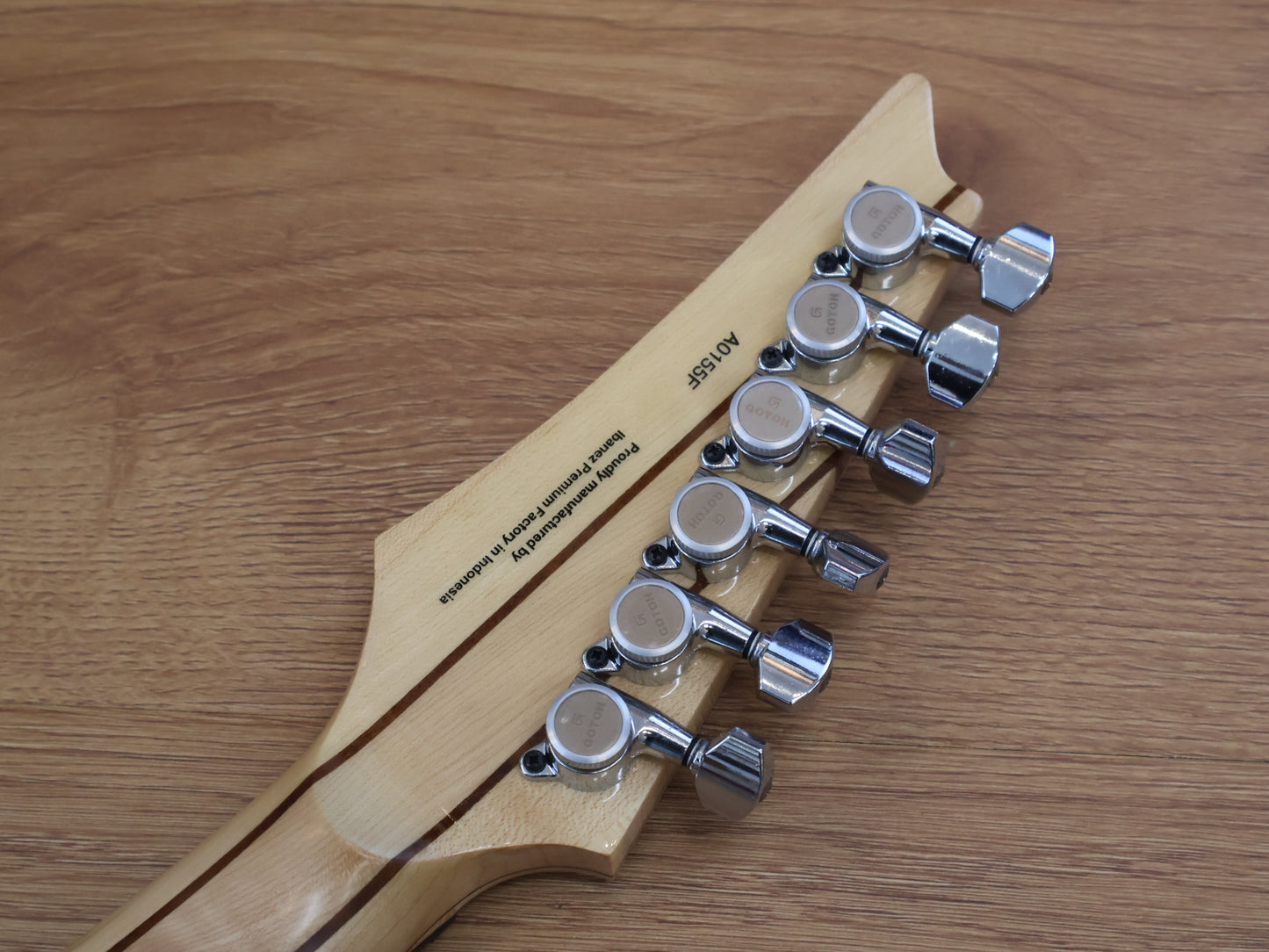 2015 Ibanez Premium PGM80P Paul Gilbert Signature Model (Natural)