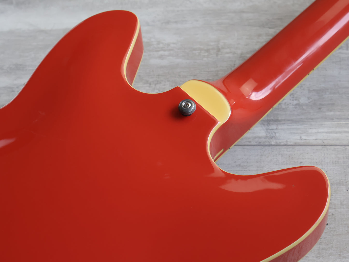 2012 Hagstrom Viking Deluxe Tremar Semi Hollowbody (Cream Red)