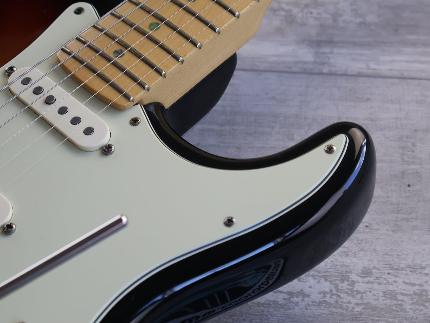 2004 Fender USA American Deluxe HSS Stratocaster (Sunburst)