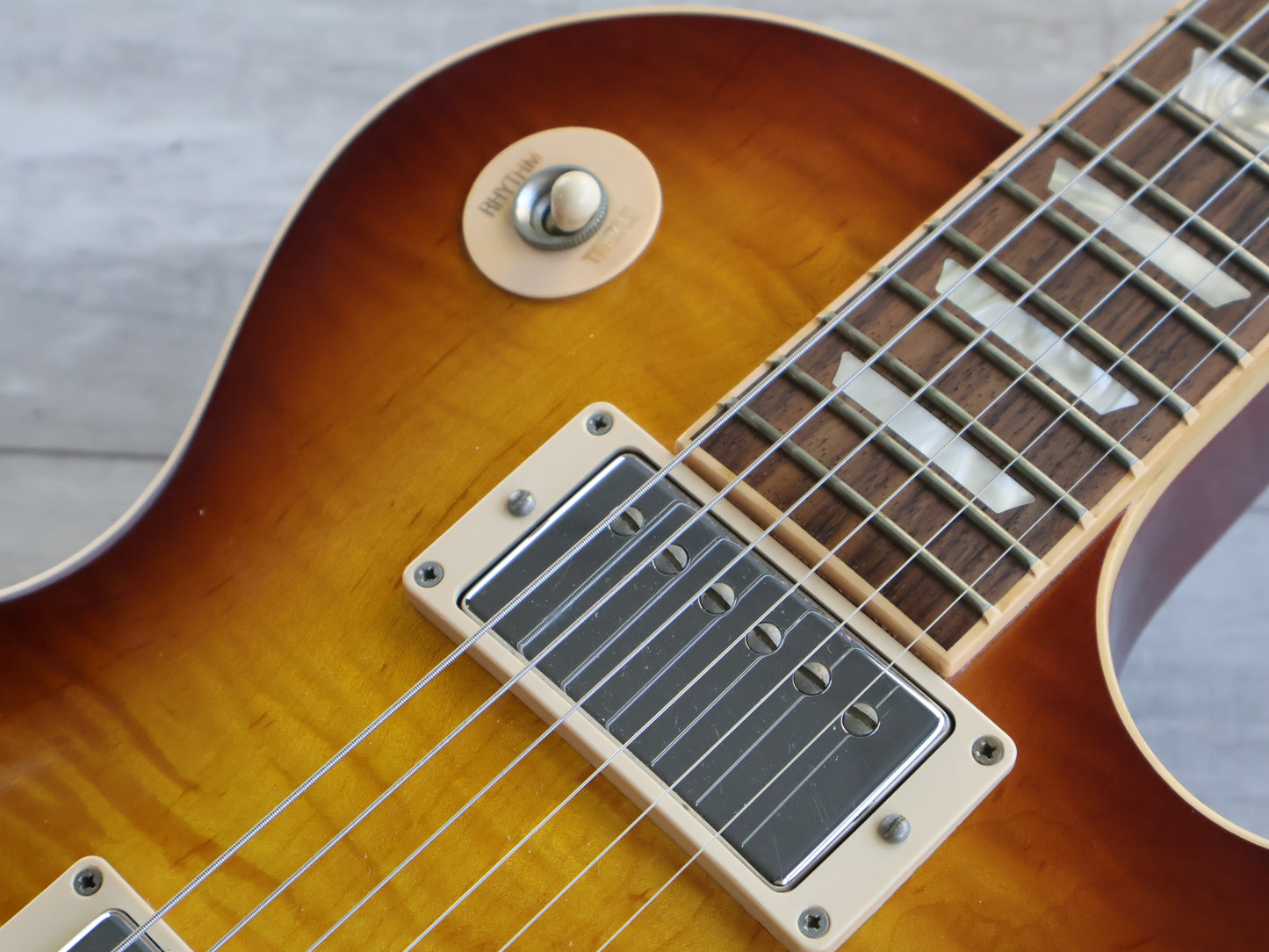 2011 Gibson Les Paul Standard Plus (Iced Tea)