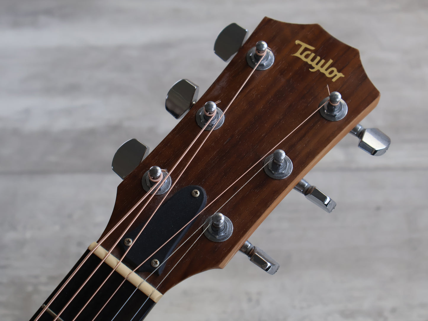 Taylor Academy 10e Dreadnought Acoustic Electric Guitar (Natural