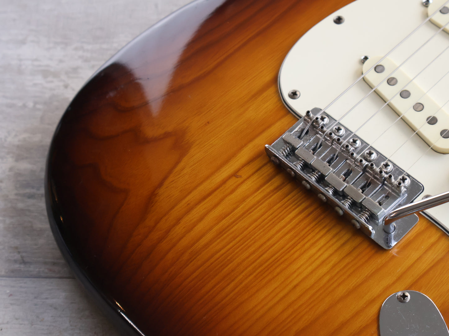 1979 Fernandes Japan FST-70 Vintage Stratocaster (Violin Sunburst)