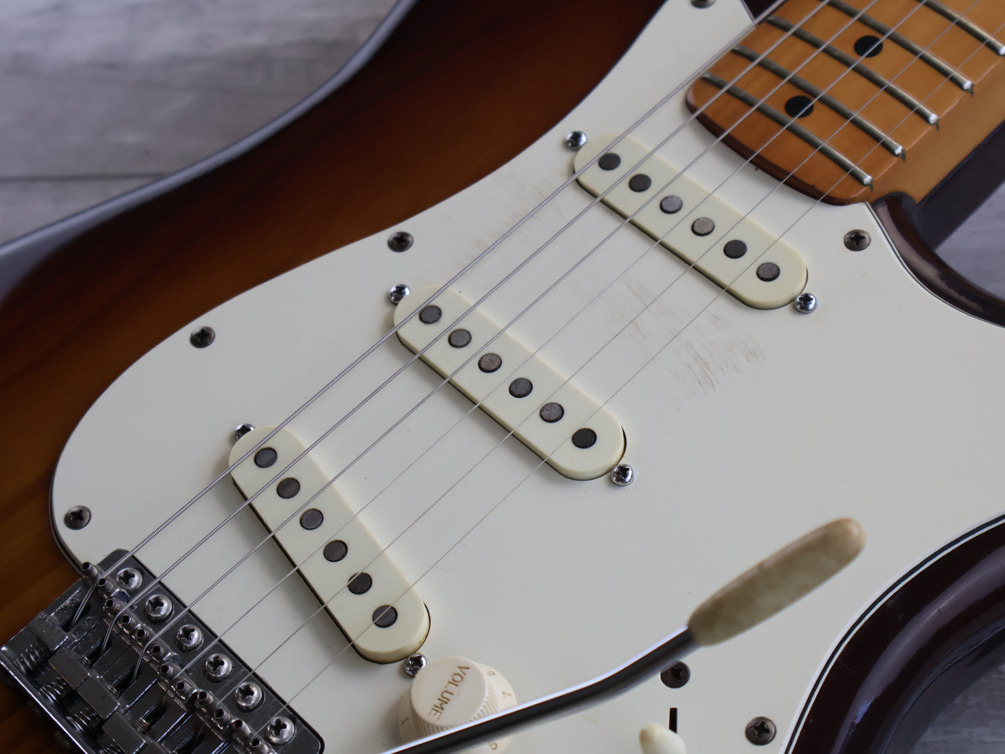 1979 Fernandes Japan FST-70 Vintage Stratocaster (Violin Sunburst)
