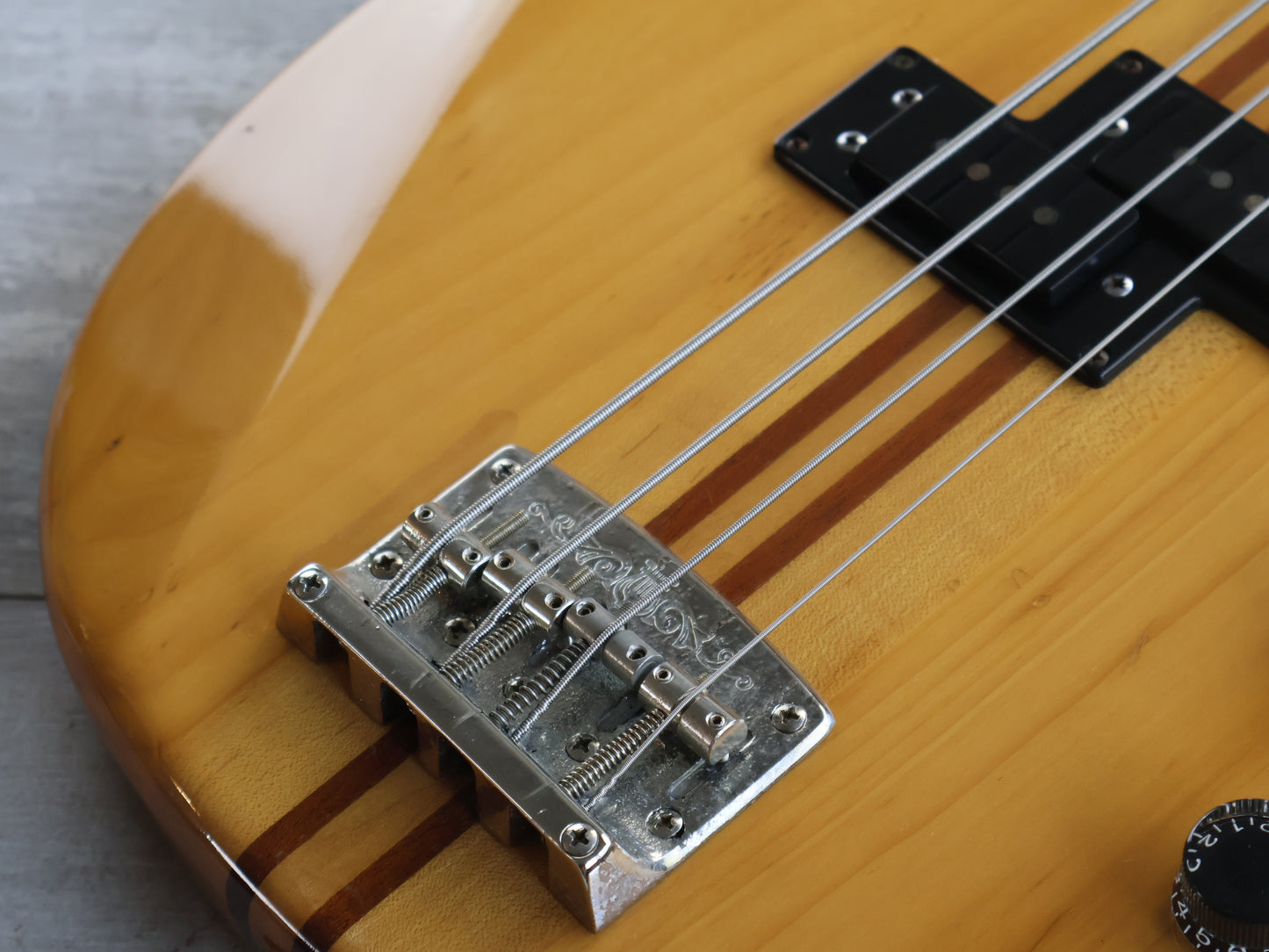 1978 Yamaha Japan BB1200 "Broadbass 1200" Neckthrough Bass (Natural)