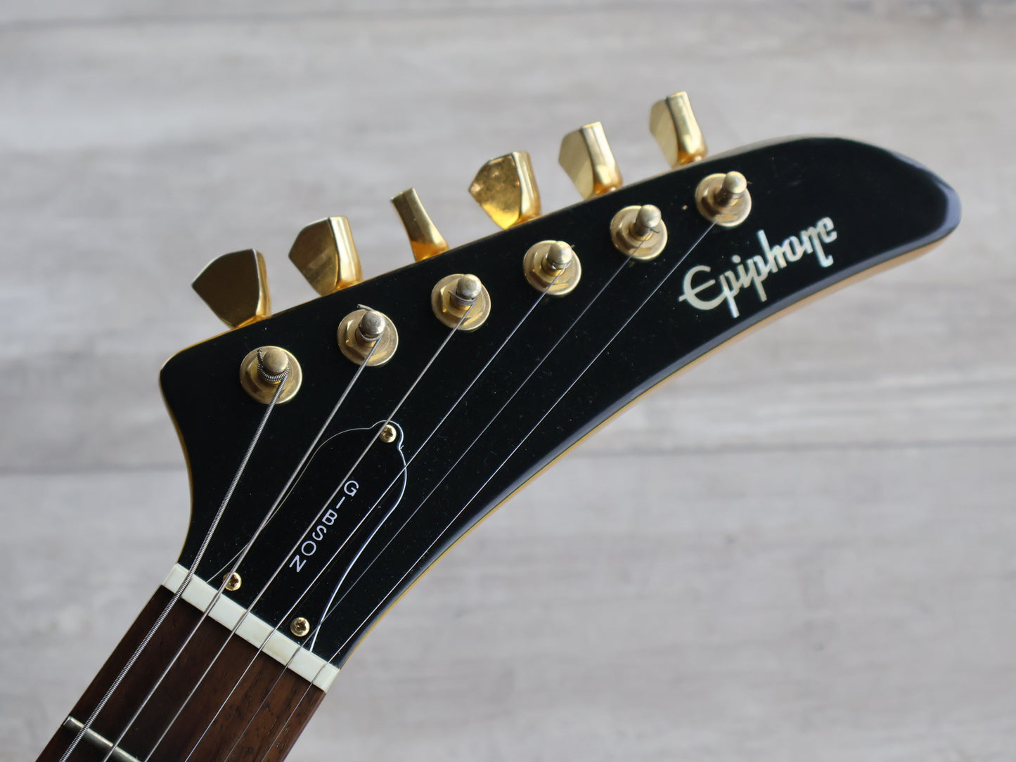 2009 Epiphone '58 1958 Reissue Korina Explorer (Aged Natural)