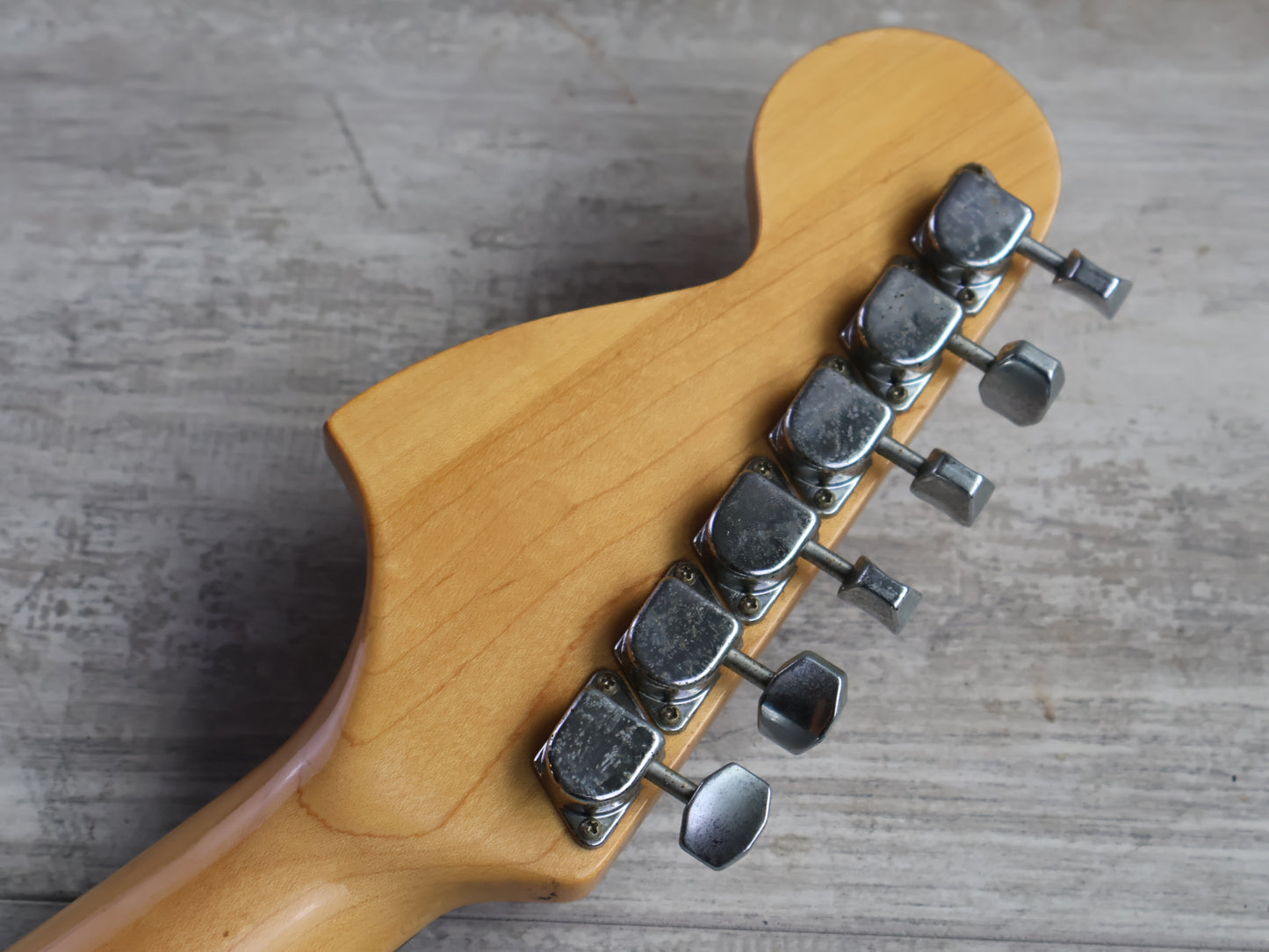 1983 Tokai Japan SS-40 Silver Star Stratocaster (Candy Apple Red)