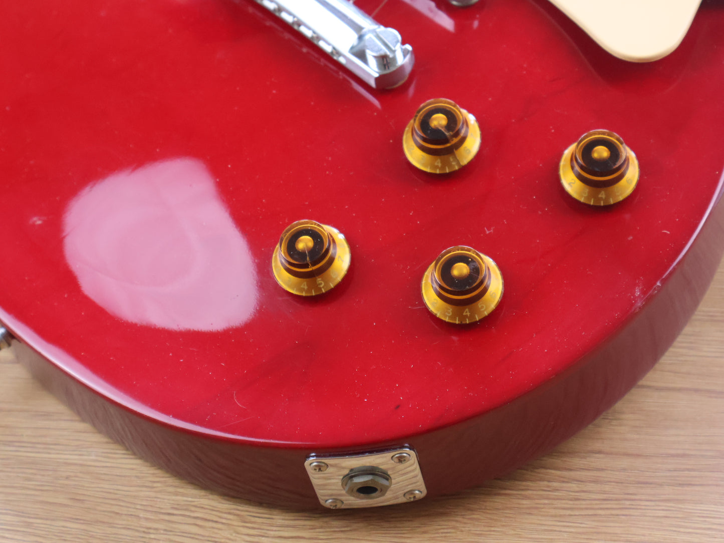 1998 Gibson USA "Japanese Market" Les Paul (Ruby Red)