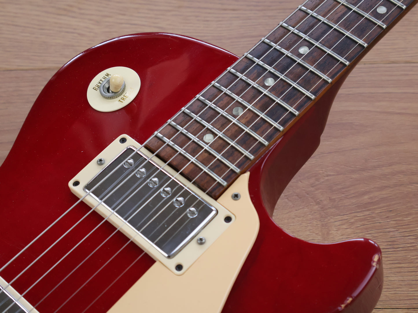 1998 Gibson USA "Japanese Market" Les Paul (Ruby Red)
