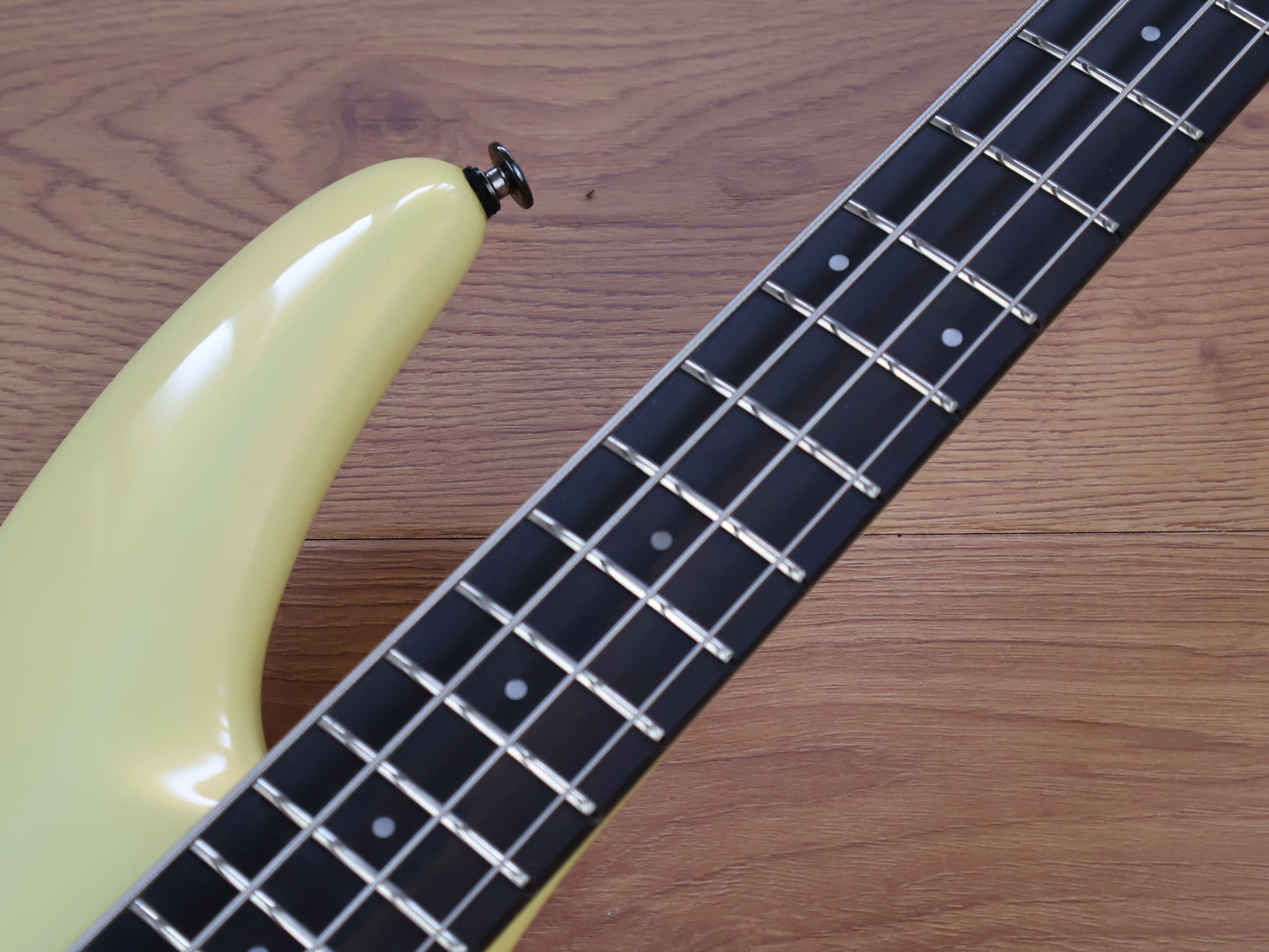 1990 Ibanez Japan SR1000E SDGR Bass (Pearl White)