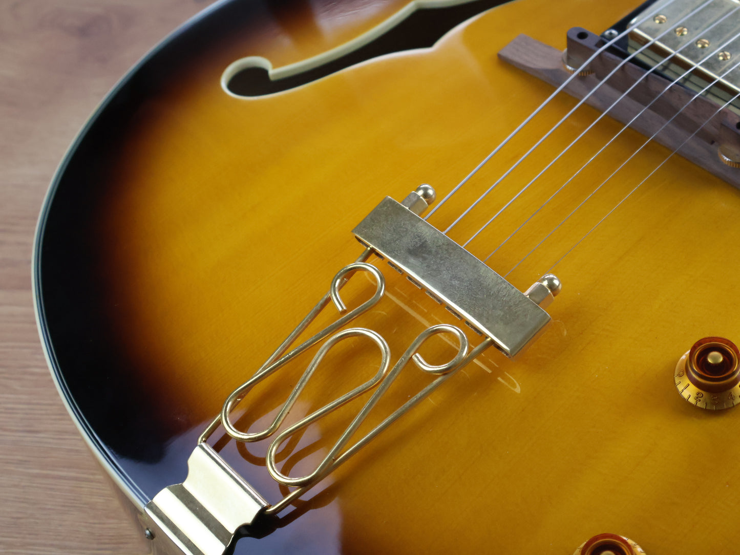2004 Epiphone Korea Joe Pass Emperor II Hollowbody Jazzbox (Sunburst)