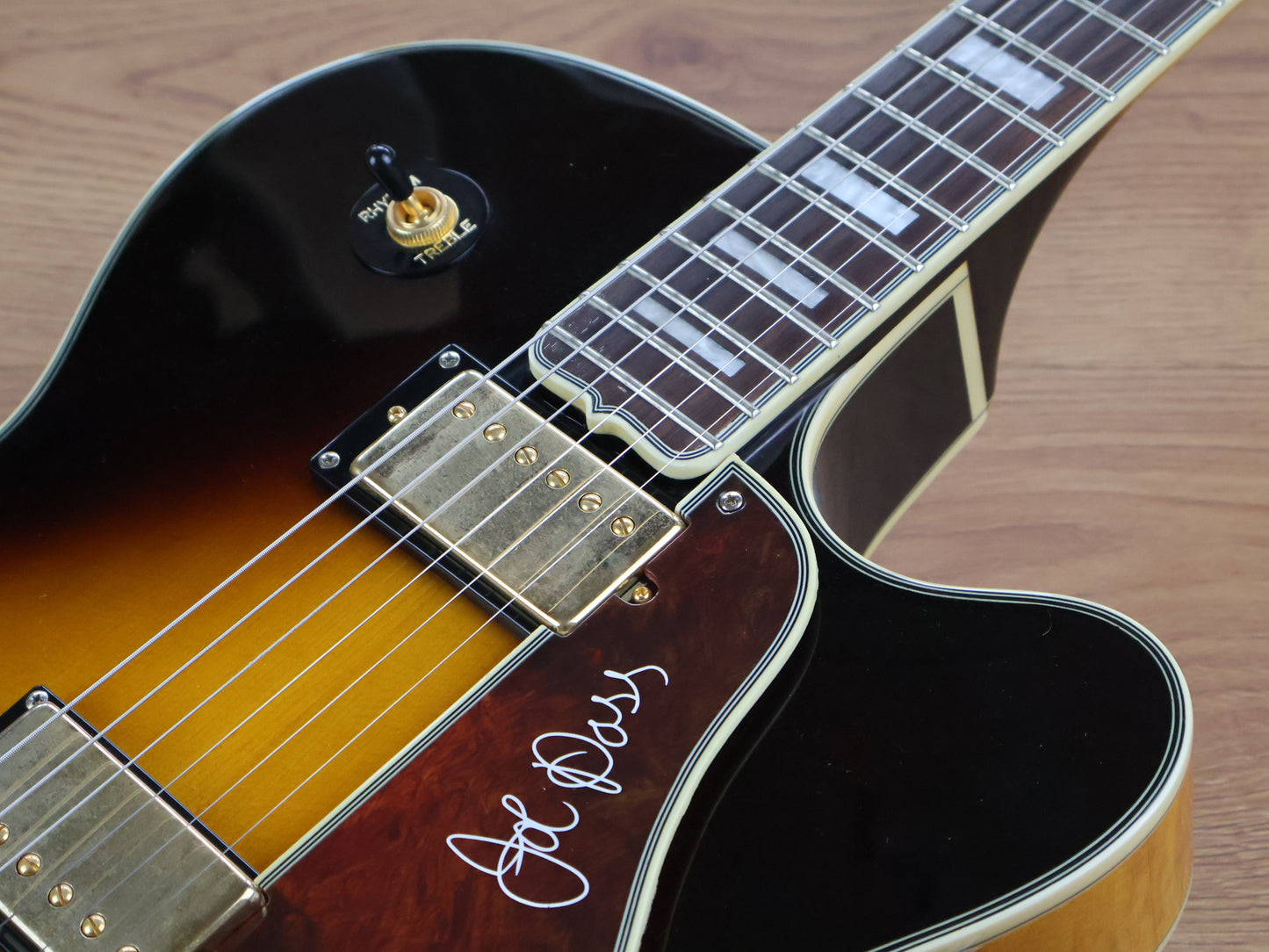 2004 Epiphone Korea Joe Pass Emperor II Hollowbody Jazzbox (Sunburst)