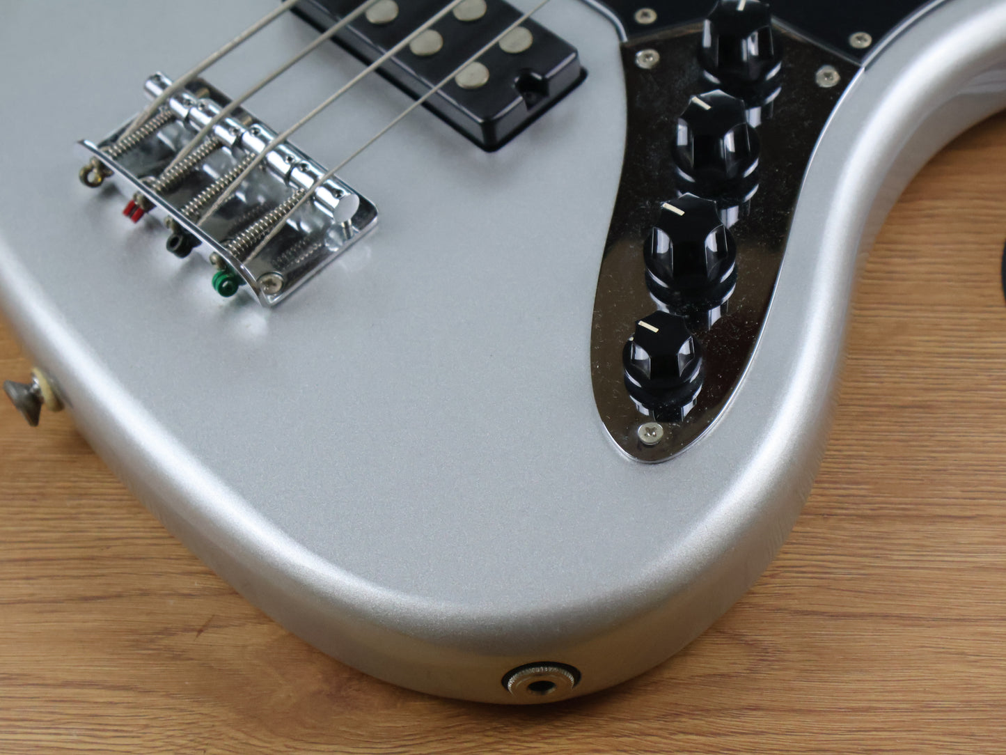 2011 Squier Vintage Modified Jaguar Bass Special HB (Silver)