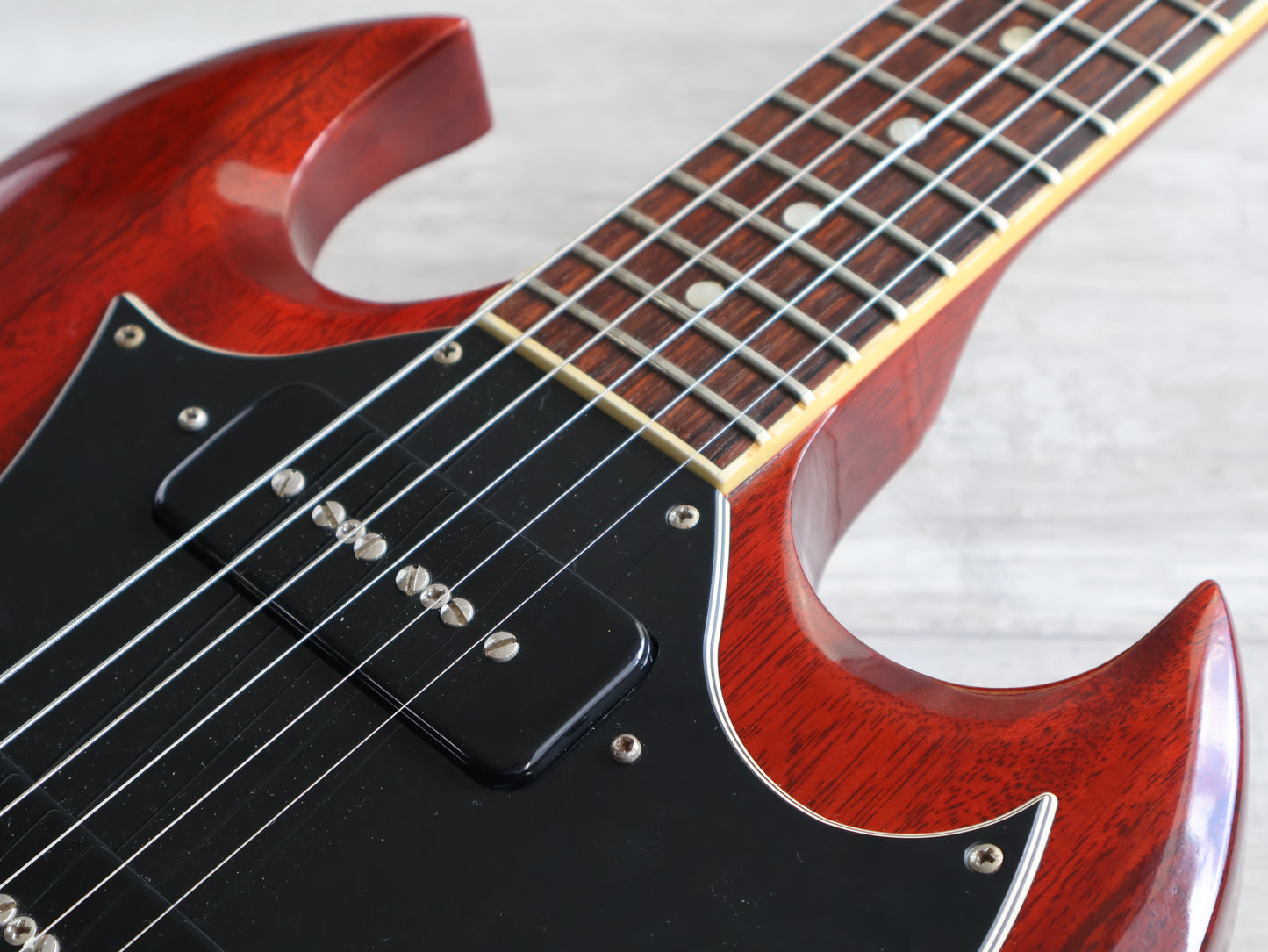 2005 Gibson USA SG Classic w/P90's (Heritage Cherry)