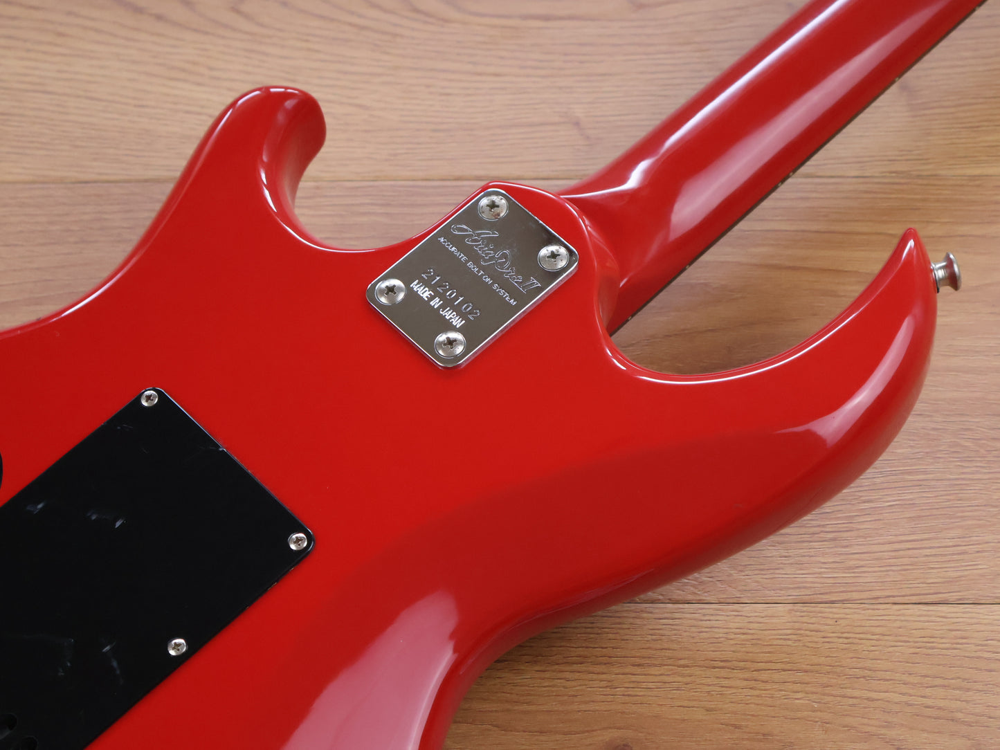 1982 Aria Pro II Japan RS INAZUMA-V (Cardinal Red)