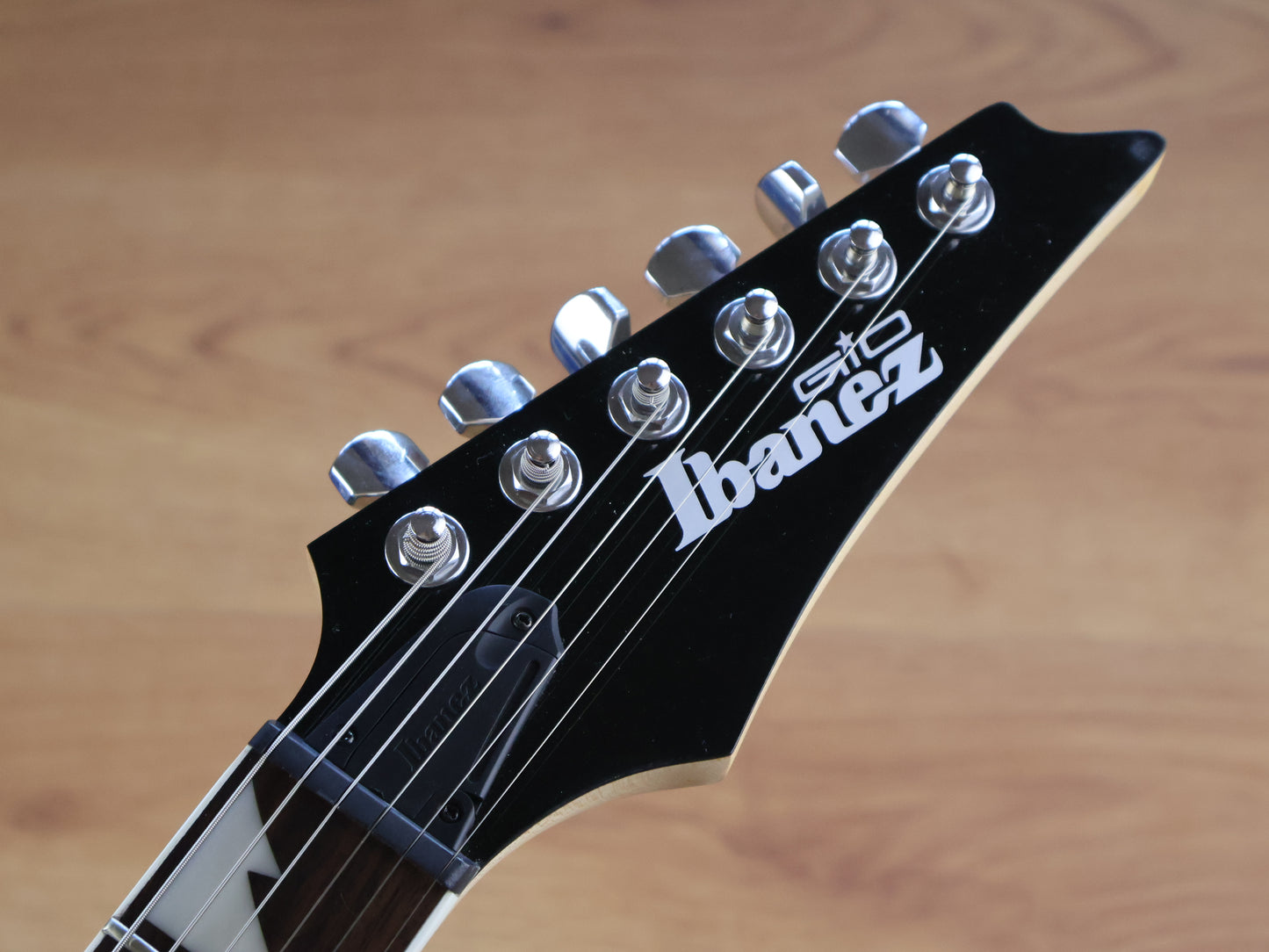 2009 Ibanez GRG150DX HSH Superstrat (Black)