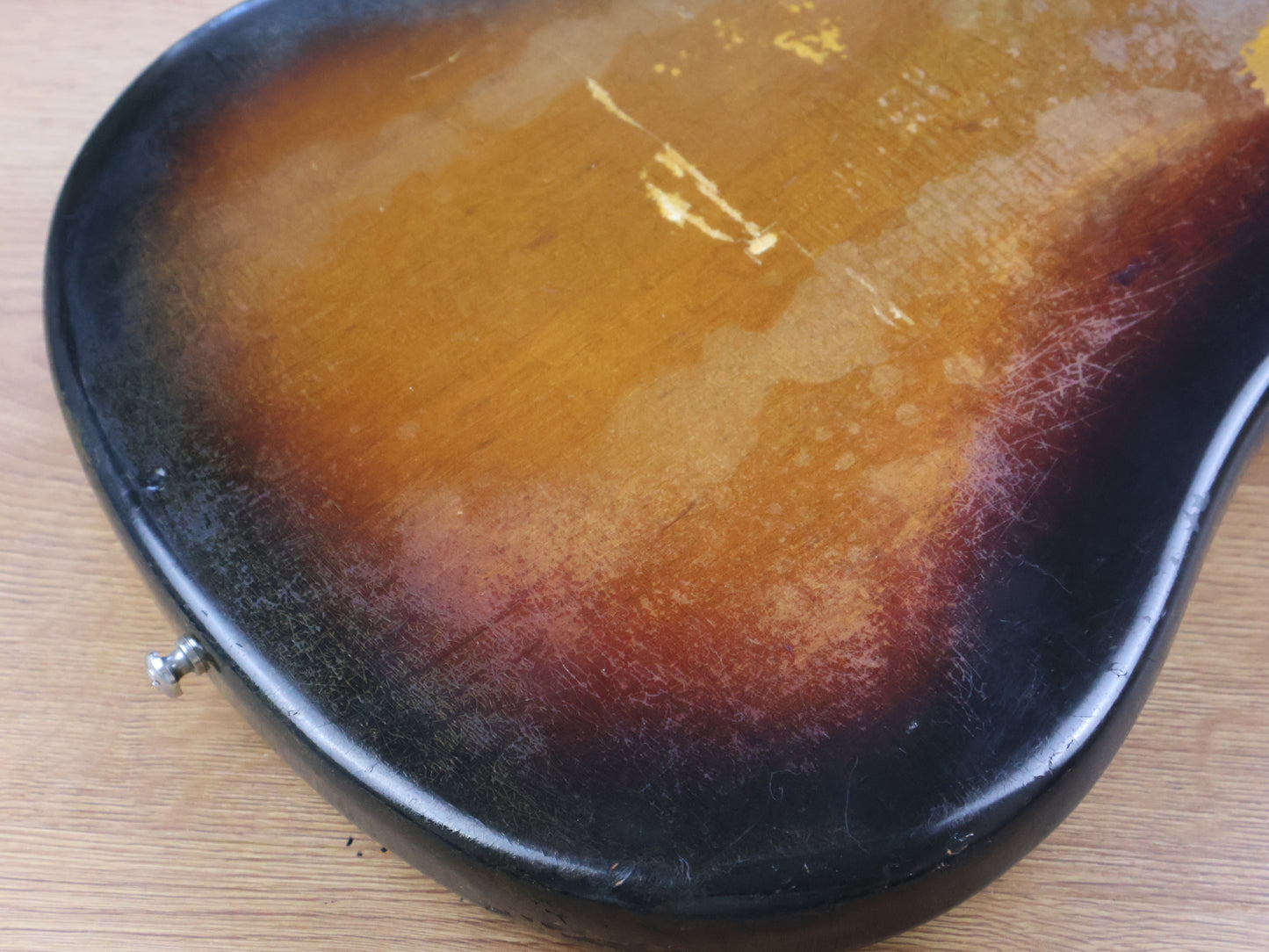 1960's Guyatone Japan LG-65T Electric Guitar (Sunburst)
