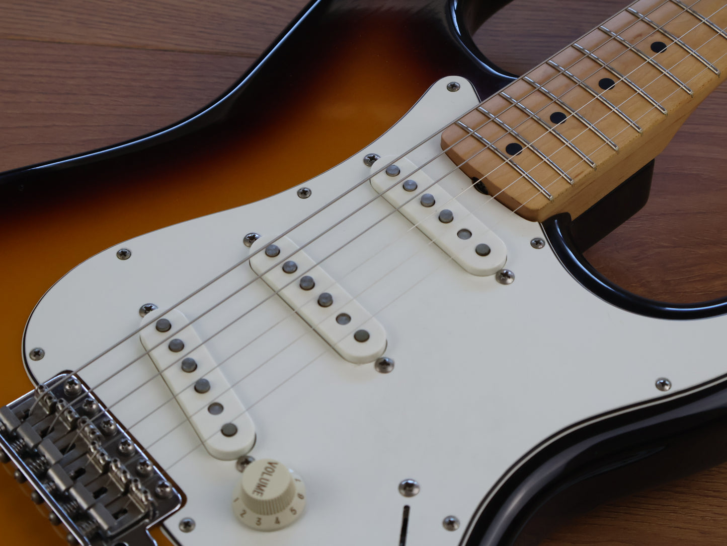 1993 Fender Japan ST-STD Stratocaster Standard (Sunburst)