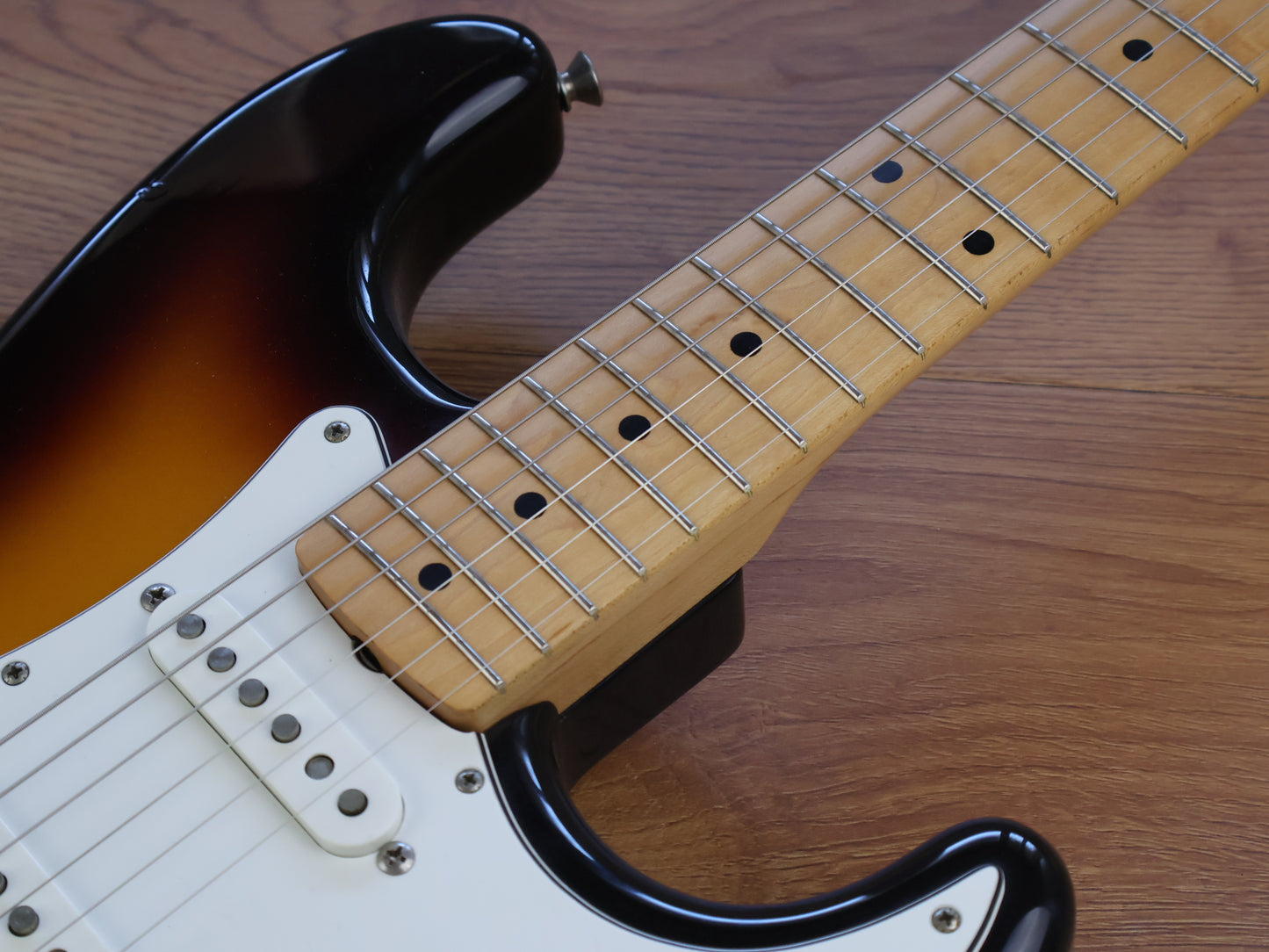 1993 Fender Japan ST-STD Stratocaster Standard (Sunburst)