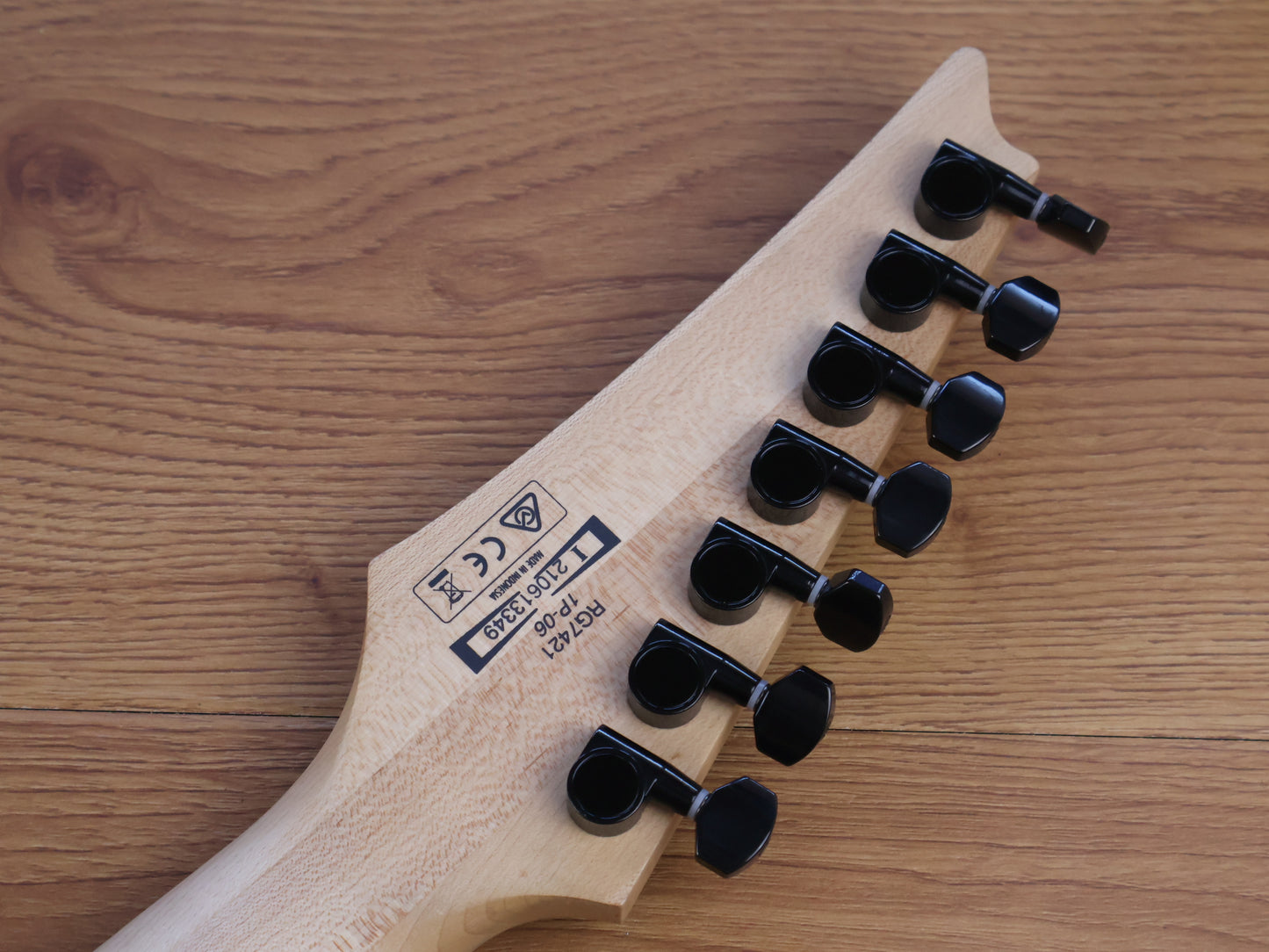 Ibanez RG7421 WNF 7 String HH Shredder (Walnut Flat)