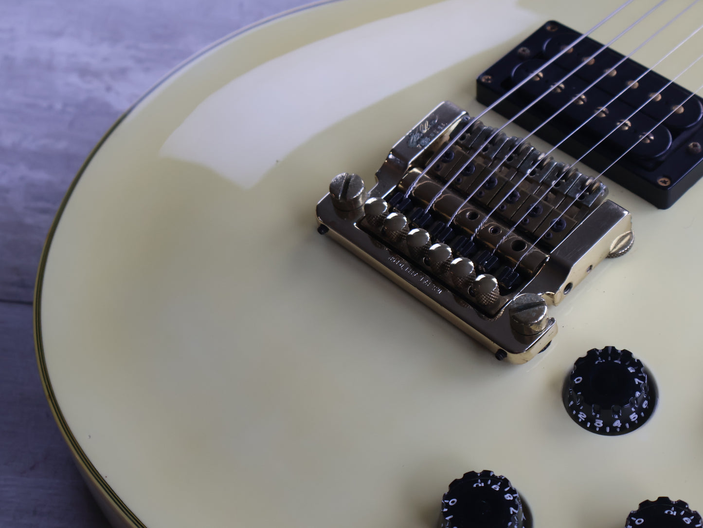 1990 Aria Pro II Japan PE-Deluxe KV Single Cutaway w/Kahler (Ivory)
