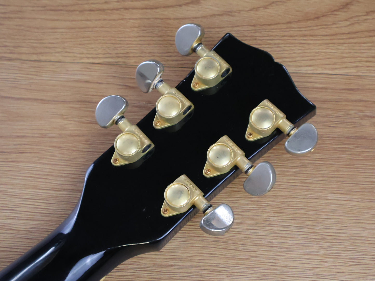 1996 Gibson USA Les Paul Studio (Black & Gold)