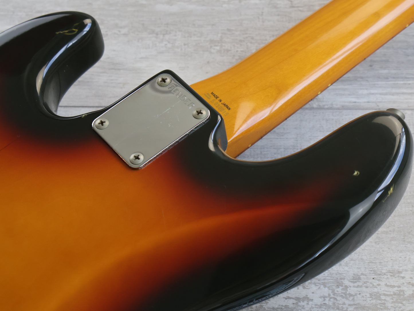 1994 Fender Japan PB62 '62 Reissue Precision Bass Neck w/Jazz Bass Body (Sunburst)