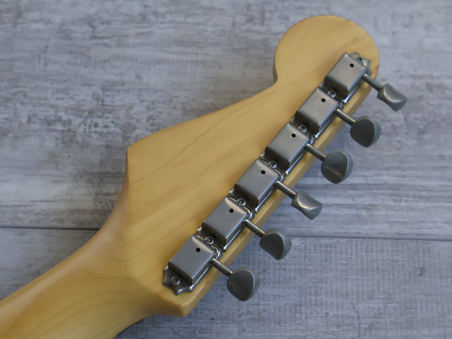 1990 Fender Japan "Hot Rod Reissue" HRR 50's Stratocaster (Candy Apple Red)