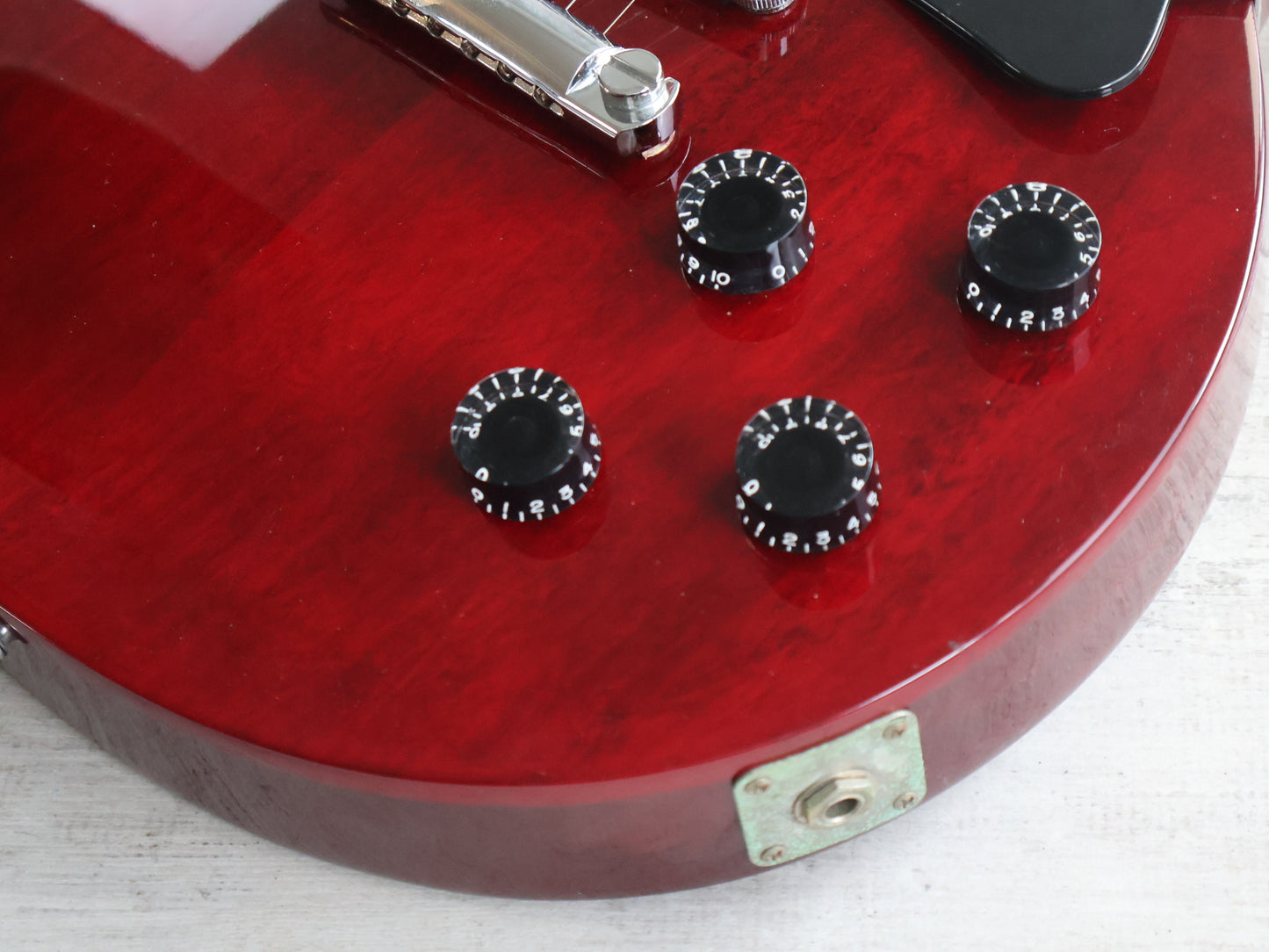 2004 Gibson USA Les Paul Studio (Wine Red)