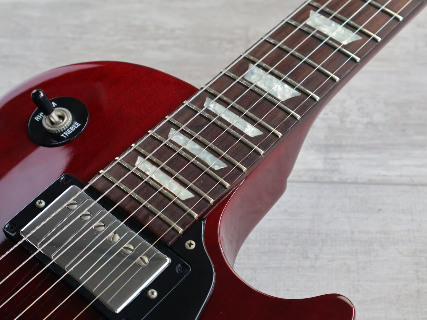 2004 Gibson USA Les Paul Studio (Wine Red)