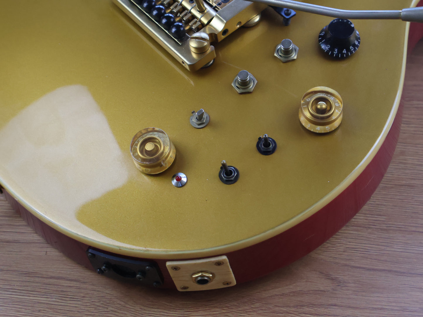 2004 Fernandes Robert Fripp Signature Model Goldtop Les Paul w/Kahler & Sustainer
