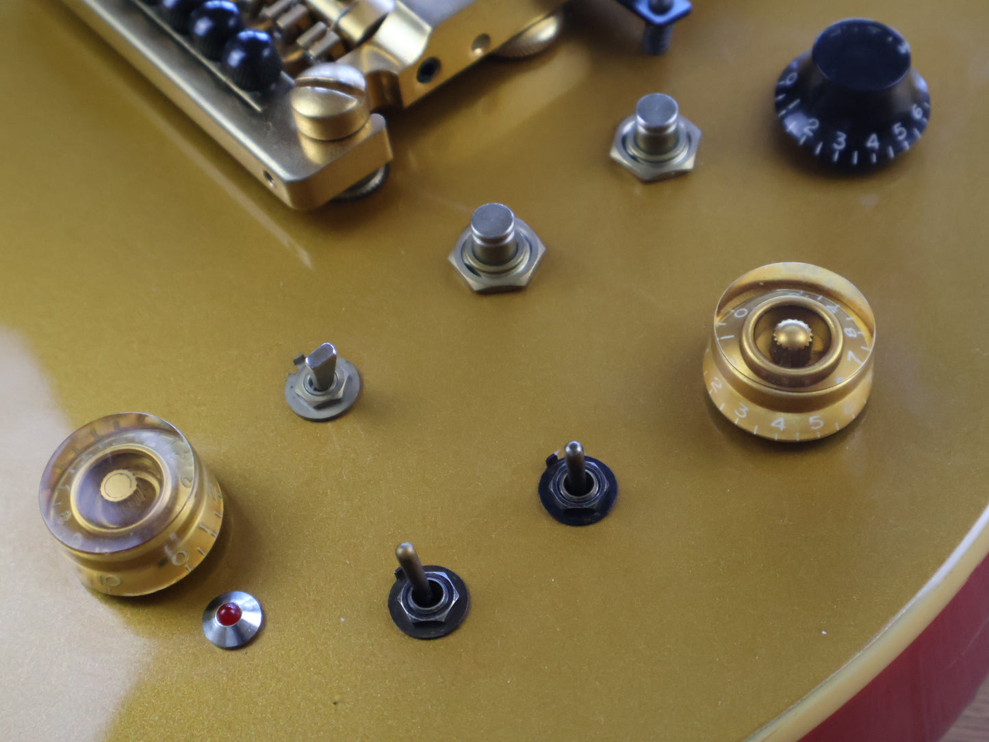 2004 Fernandes Robert Fripp Signature Model Goldtop Les Paul w/Kahler & Sustainer