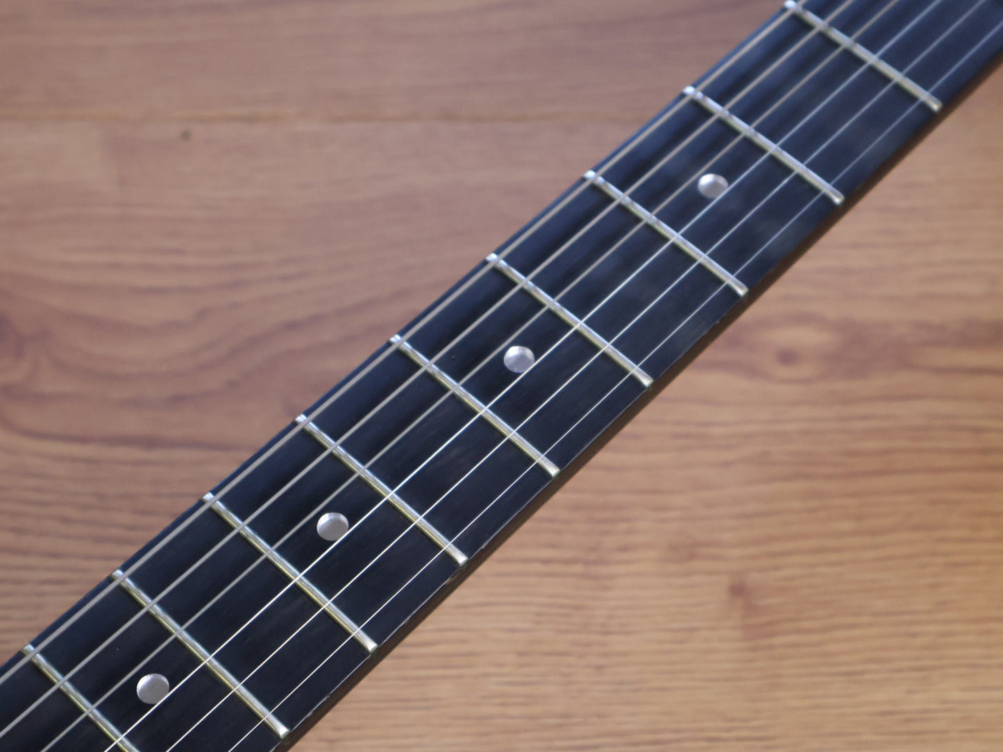 2007 Gibson EXP X-plorer New Century (Ebony w/Mirrored Guard)