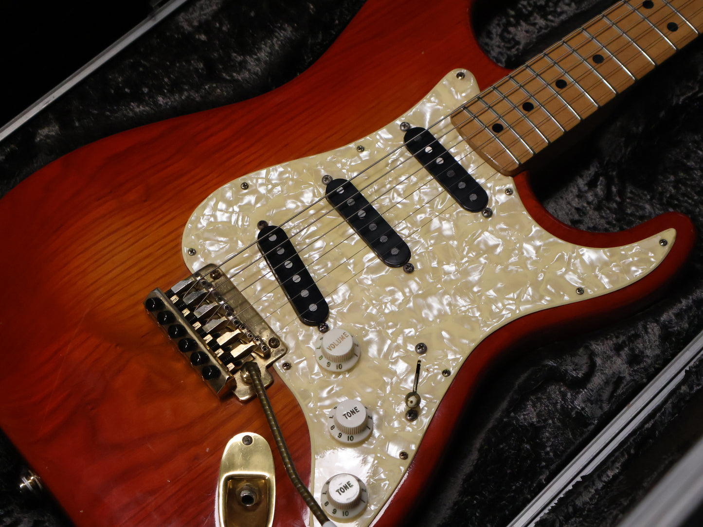 1979 Fender USA Stratocaster (Sienna Sunburst)