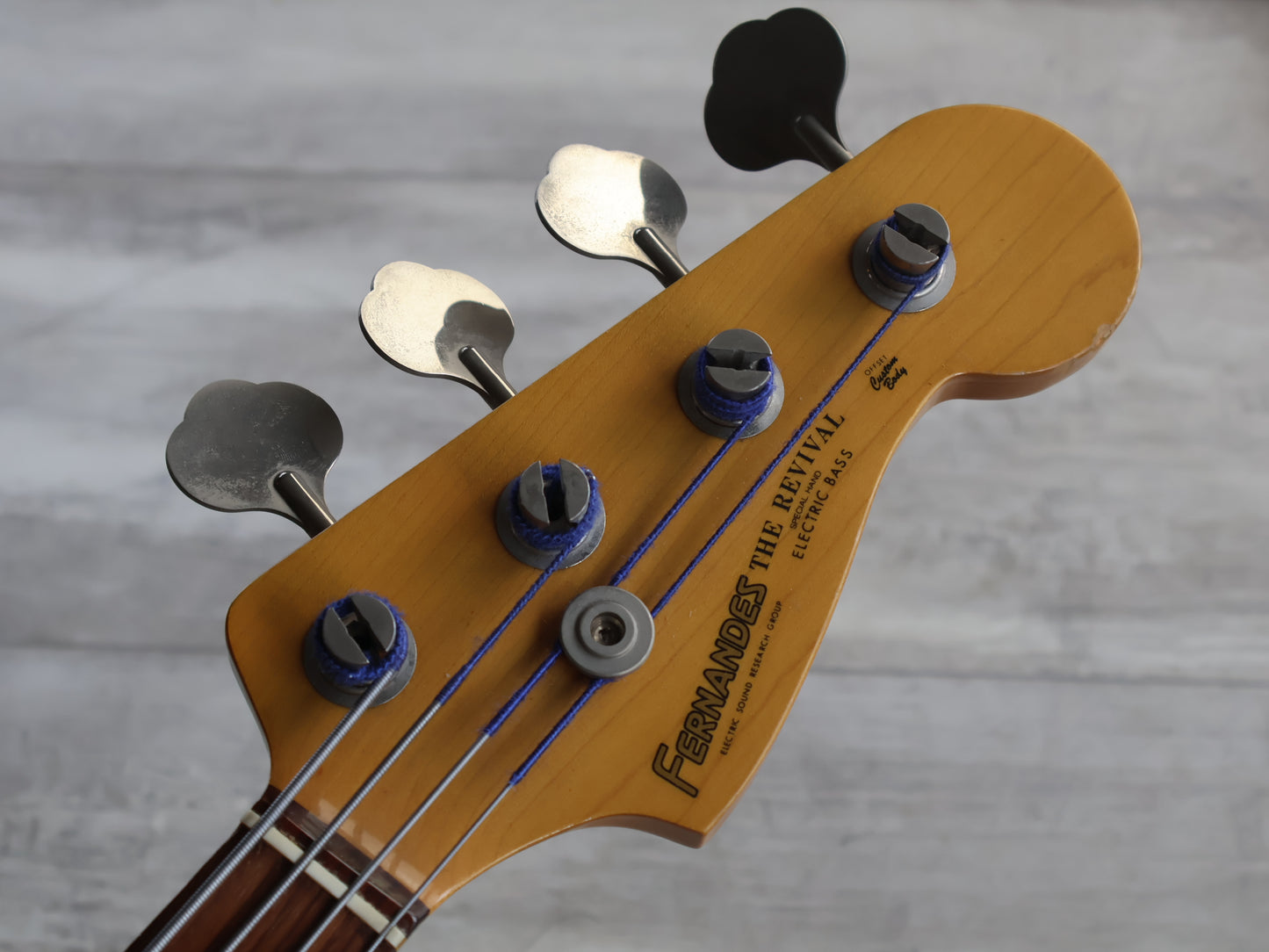 1982 Fernandes Japan RJB-FL Revival Series Fretless Jazz Bass (Sunburst)