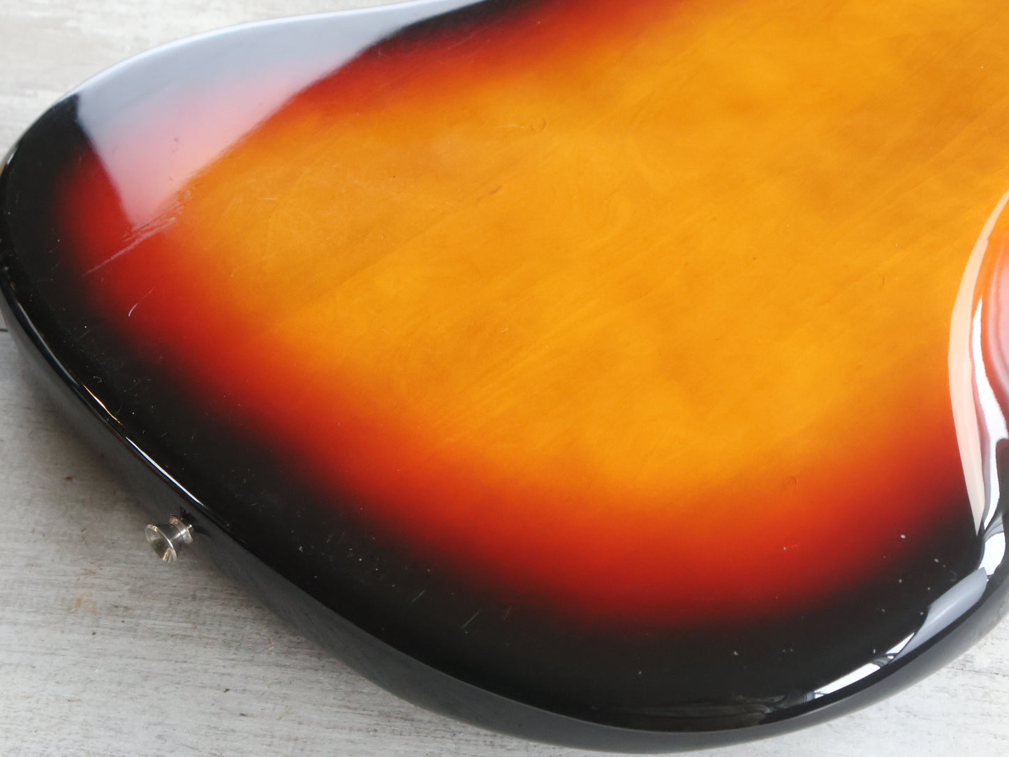 1982 Fernandes Japan RJB-FL Revival Series Fretless Jazz Bass (Sunburst)