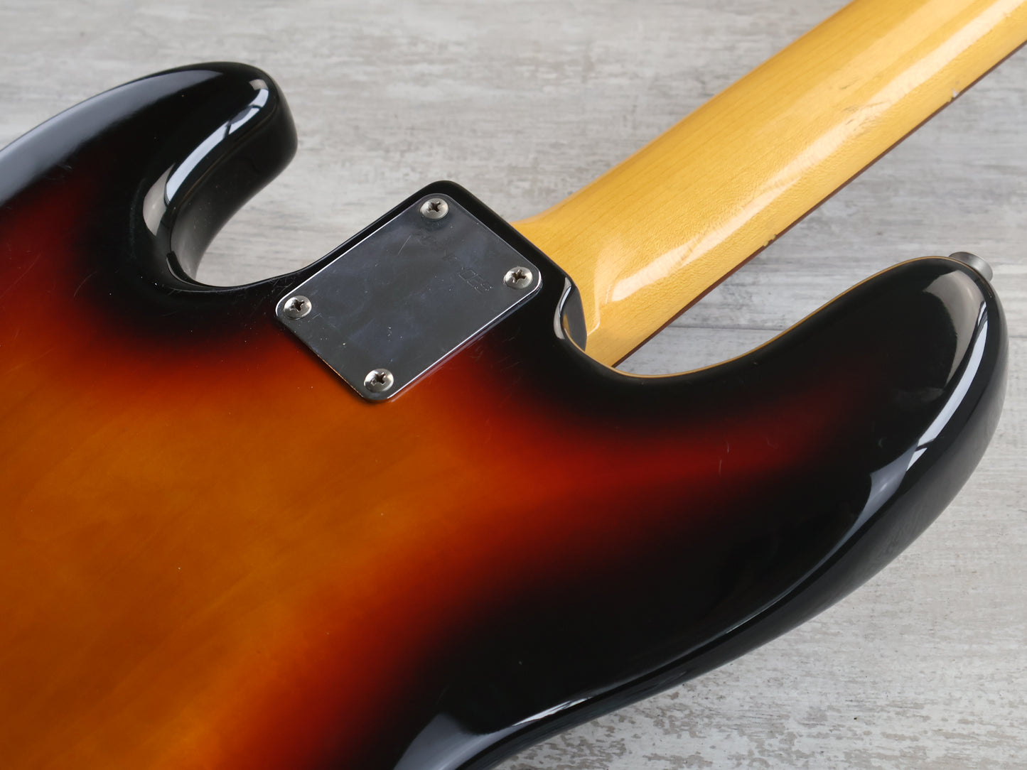 1982 Fernandes Japan RJB-FL Revival Series Fretless Jazz Bass (Sunburst)