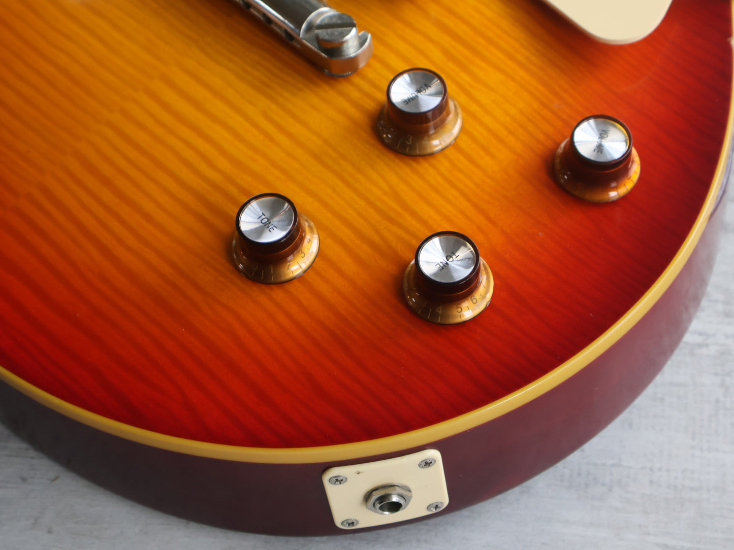 2007 Edwards Japan (by ESP) E-LP-108LTS Les Paul Standard (Sunburst)