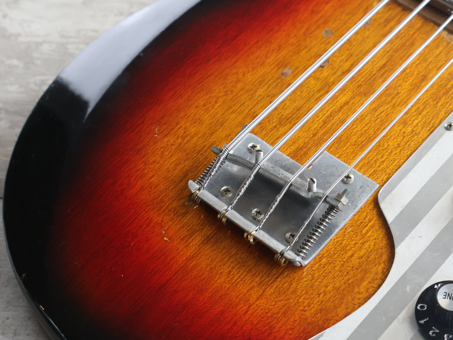 1960's Teisco Japan BS-101 Short Scale Bass w/Goldfoil (Sunburst)