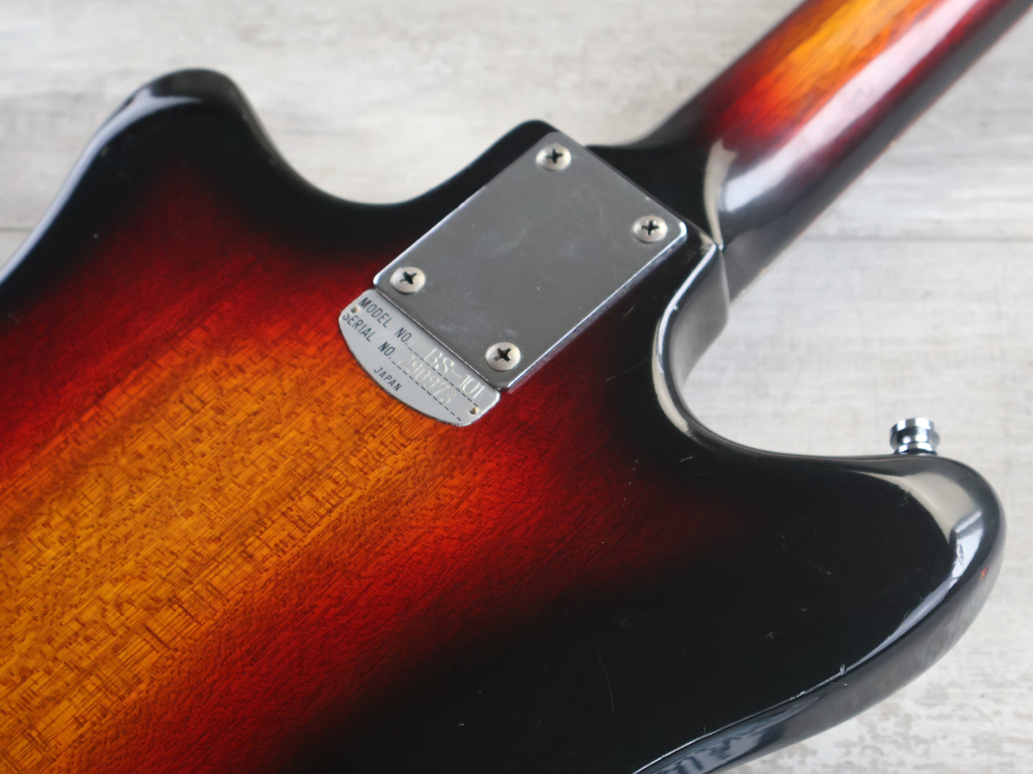 1960's Teisco Japan BS-101 Short Scale Bass w/Goldfoil (Sunburst)