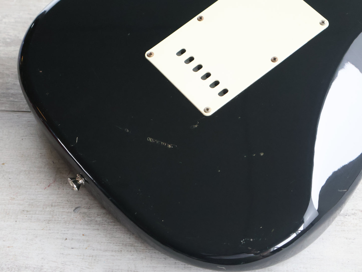 1986 Squier (by Fender Japan) SST-30 Vintage Stratocaster (Black)
