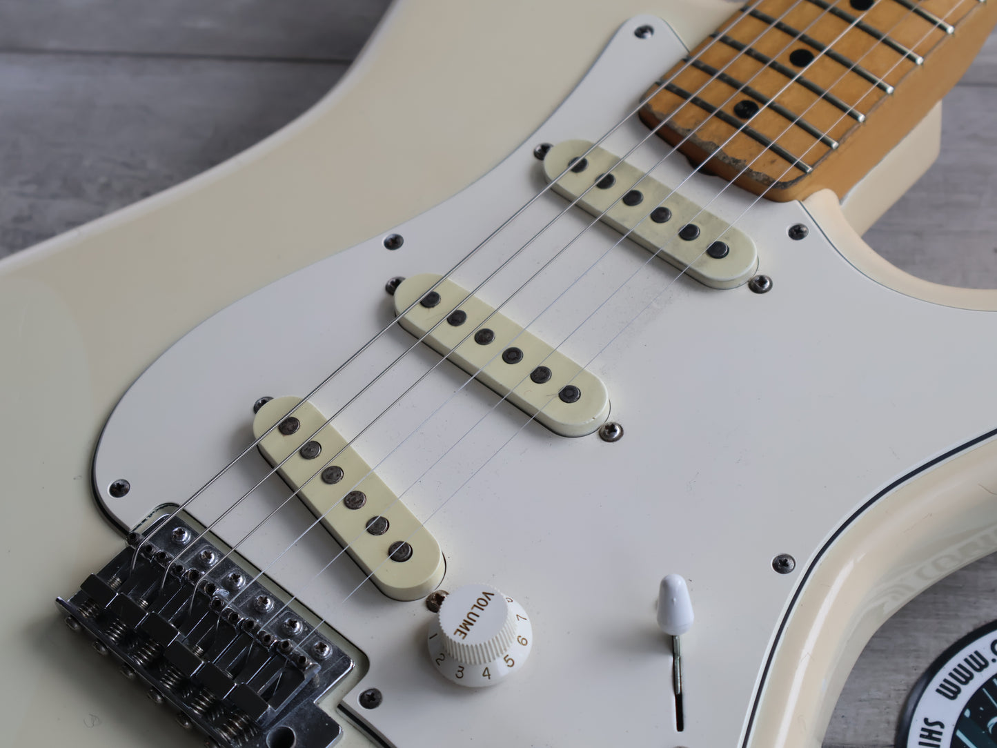 1970's Emperador Japan '70's Stratocaster (Vintage White)