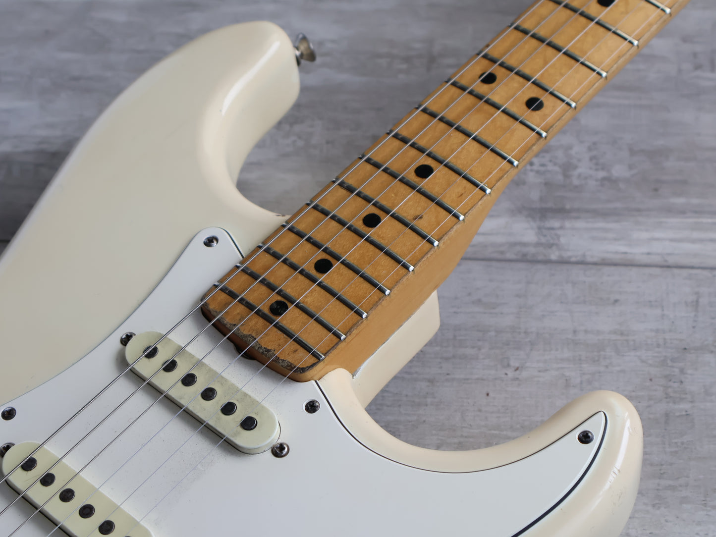 1970's Emperador Japan '70's Stratocaster (Vintage White)