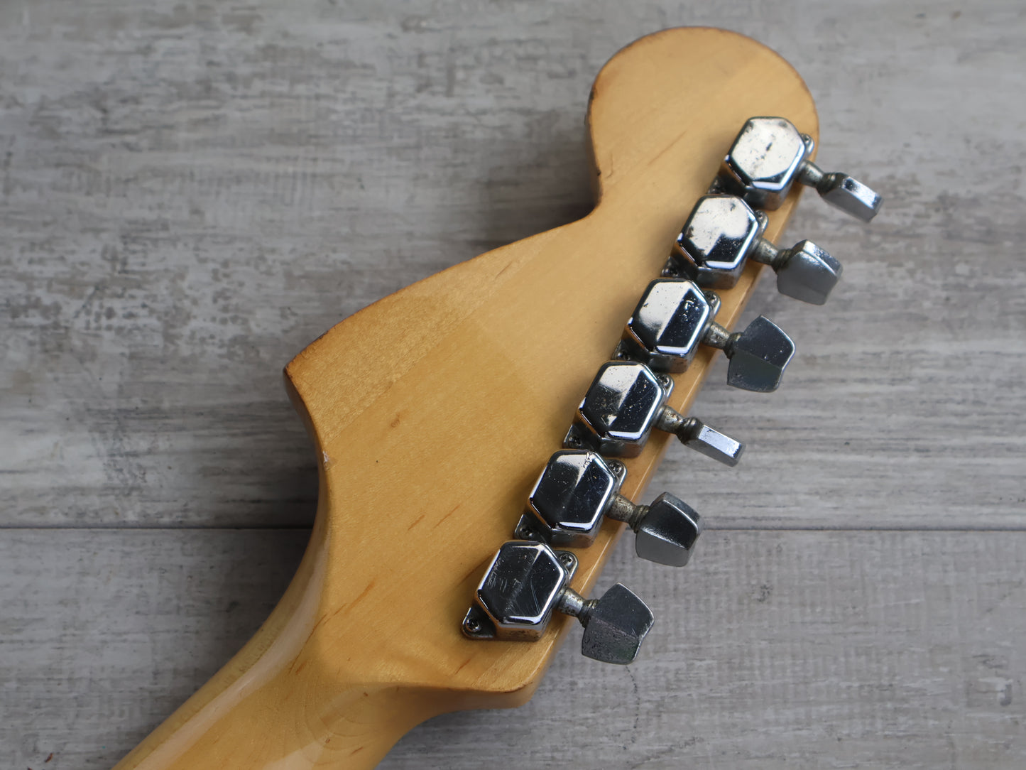 1970's Emperador Japan '70's Stratocaster (Vintage White)