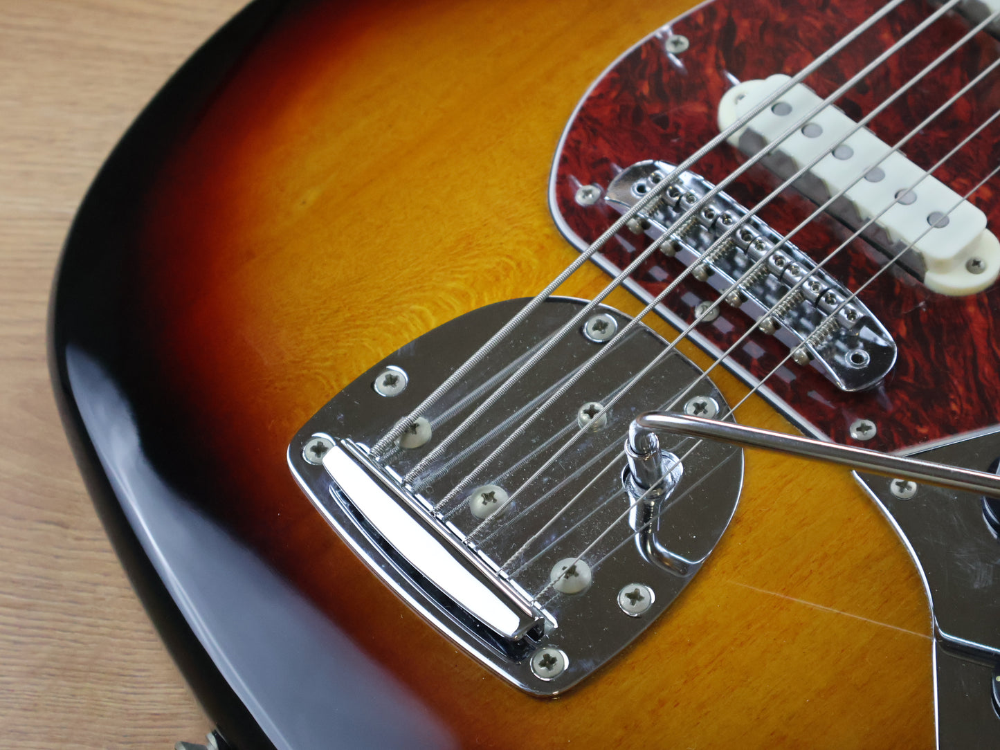 2018 Squier Bass VI (Sunburst)
