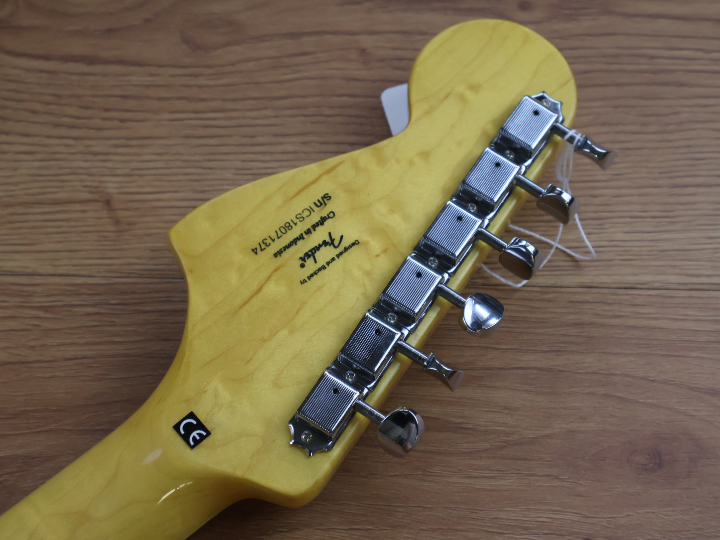 2018 Squier Bass VI (Sunburst)