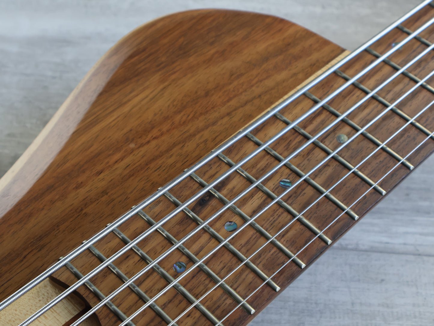 2013 Ibanez BTB686SC 6-String Neckthrough Bass (Natural Flat)